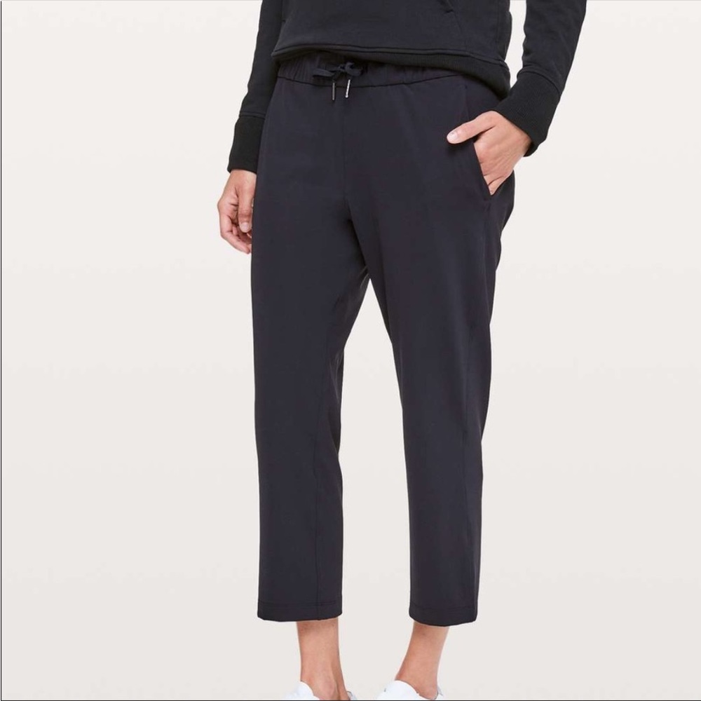 Lululemon On The Fly Crop Pants 23”